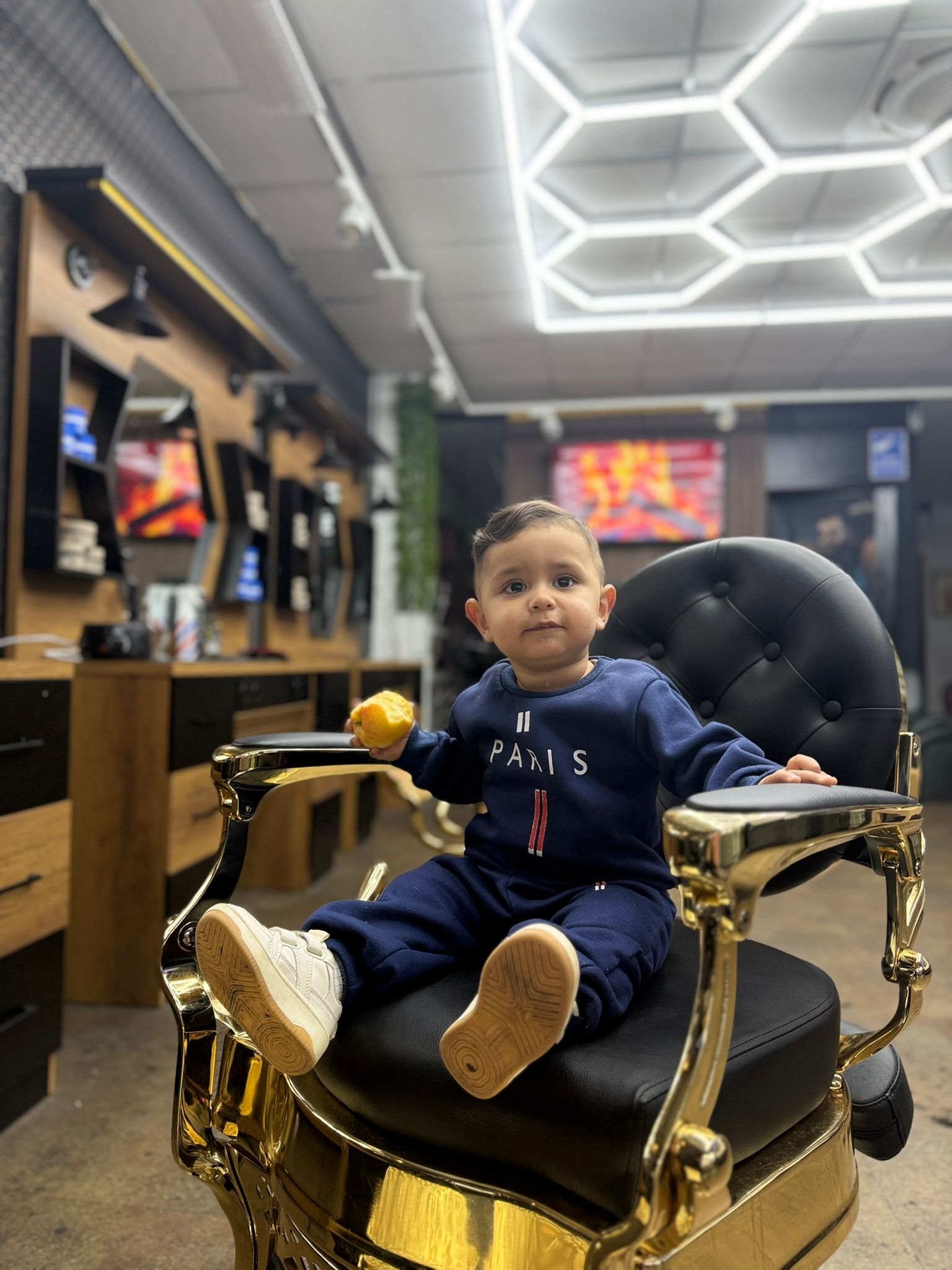 Strakke fade met detailwerk